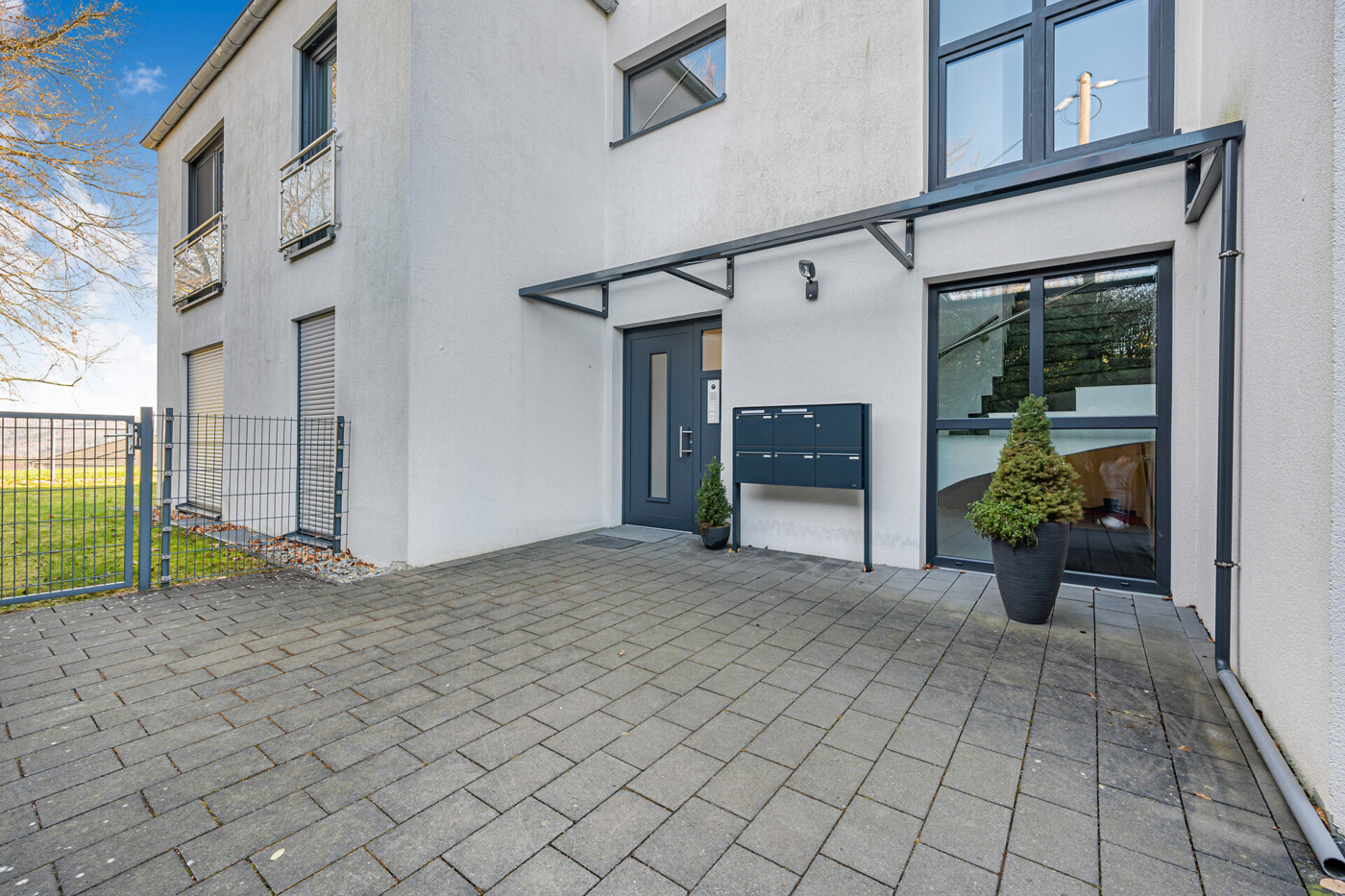 Außenansicht, Hauseingang