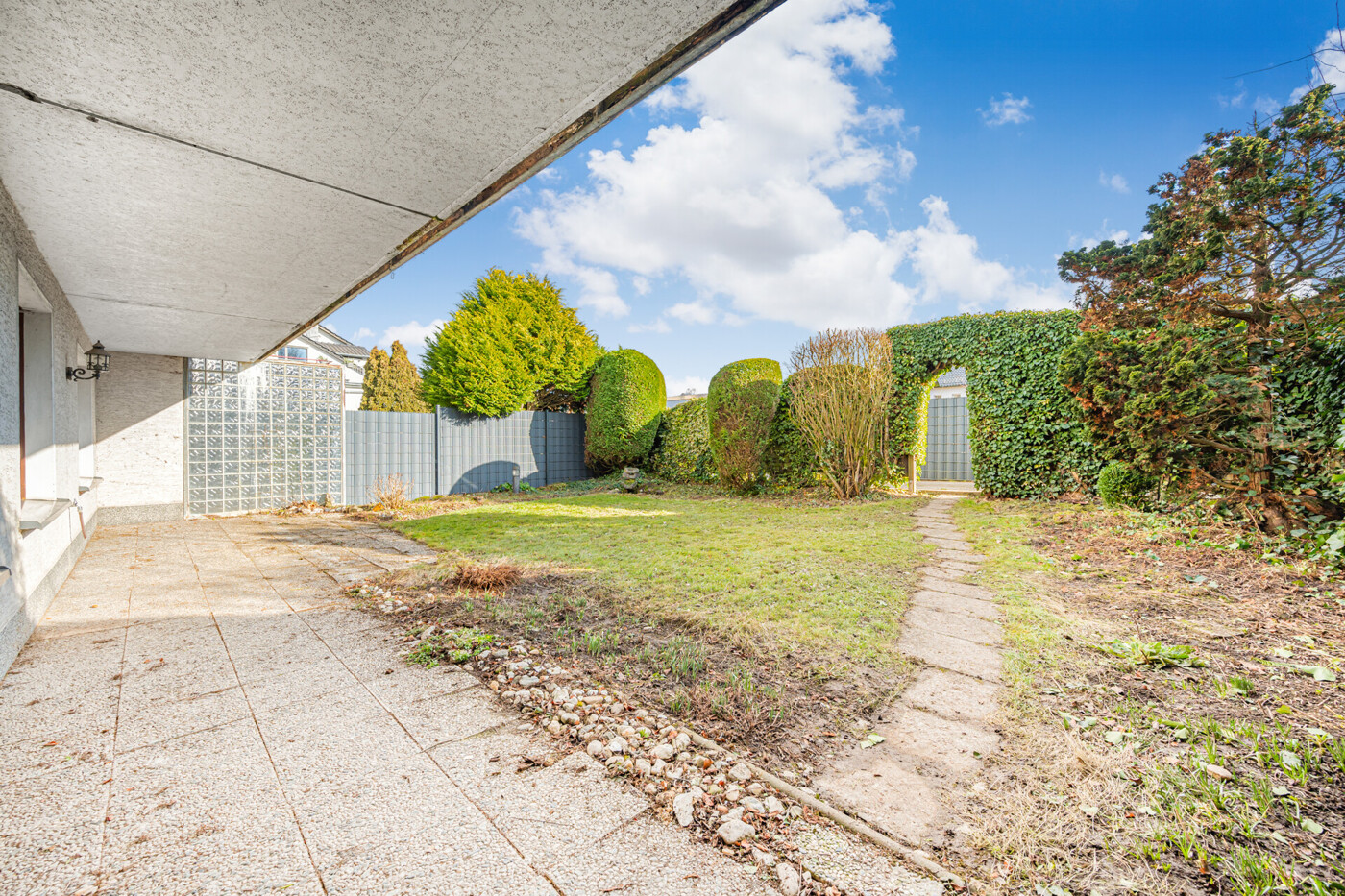 Terrasse, Garten, Souterrain