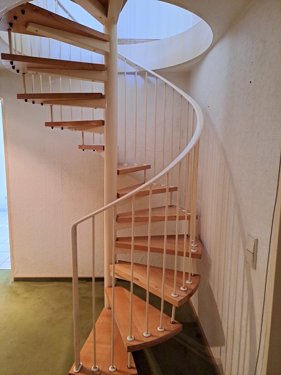 Treppe ins UG