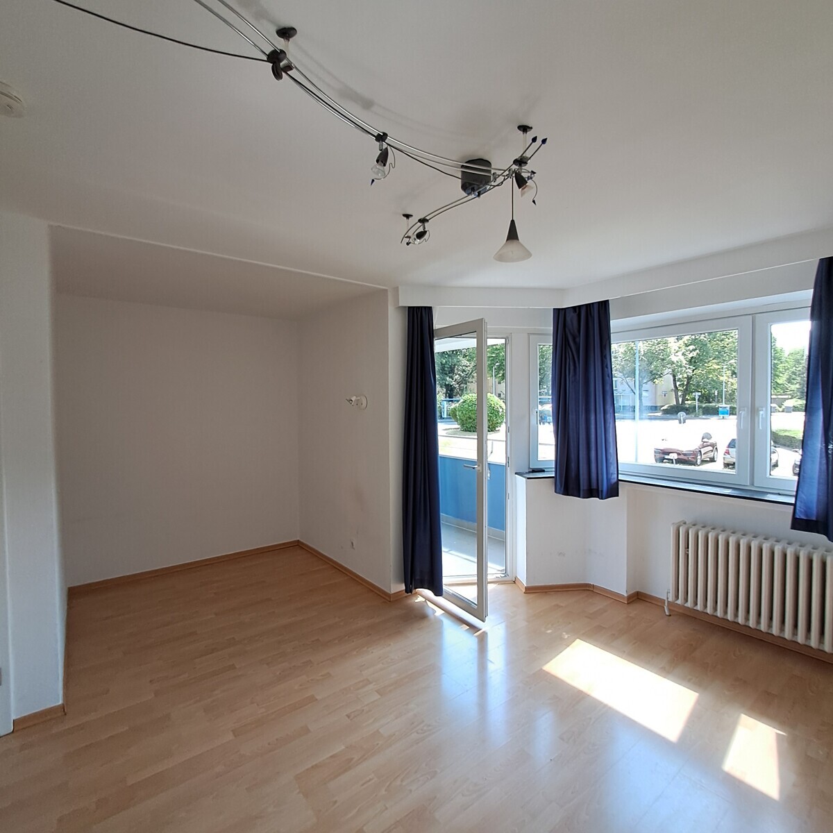 Wohnzimmer mit Schlafecke