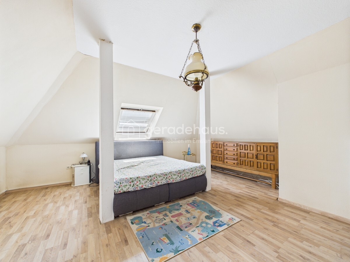 Schlafzimmer OG