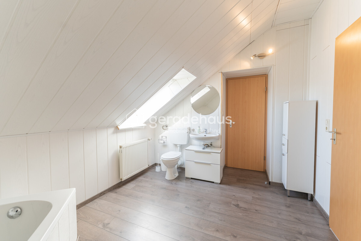 Badezimmer DG