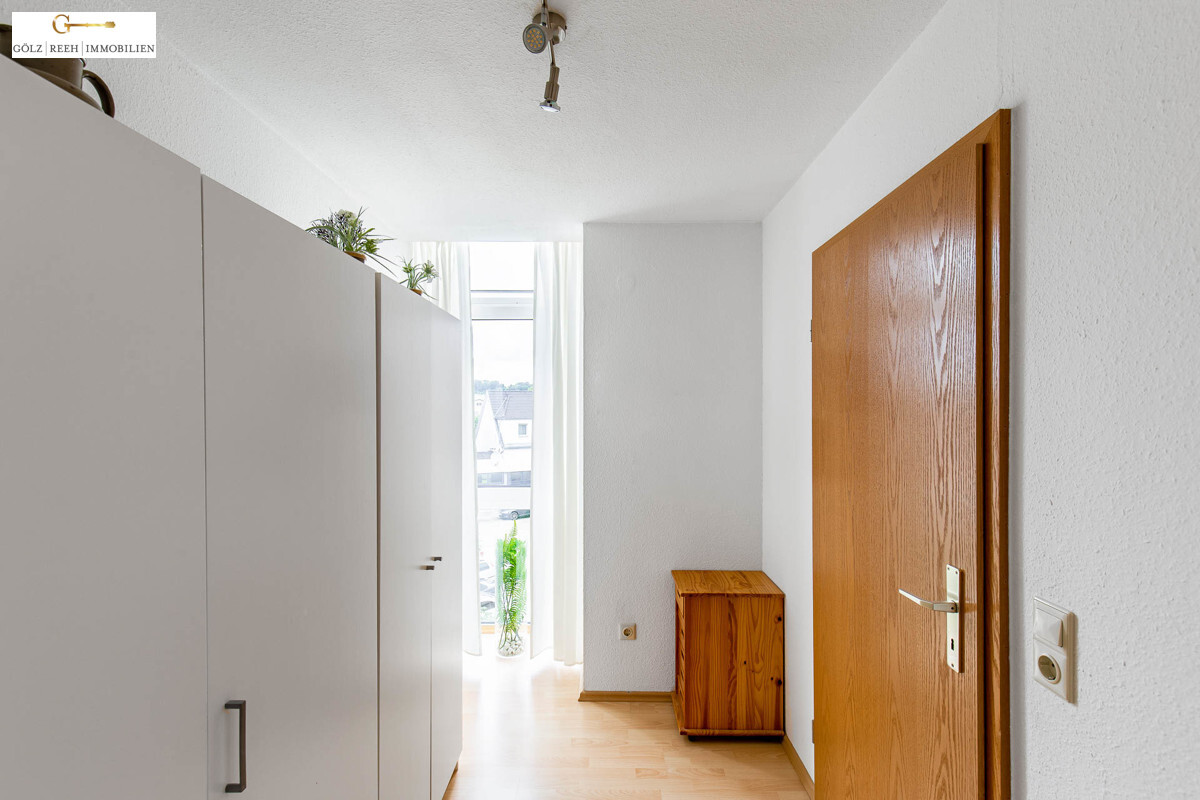 a896a07d 8316 4aa9 8e5d baf7d45da32e Büro / Zimmer