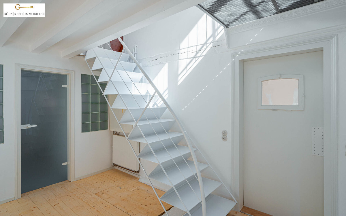 Treppe ins DG