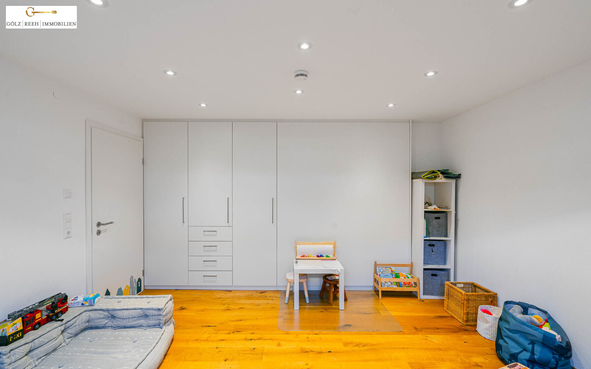 16c4d3e0 46d3 4de7 bc0a 19161bd55e33 Zimmer 2 UG
