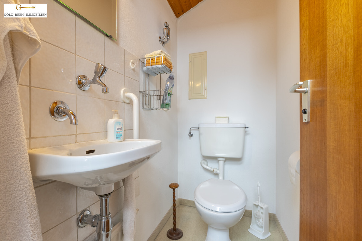 699af0c3 9cb7 44dd 909d 2640b756800b Separates WC