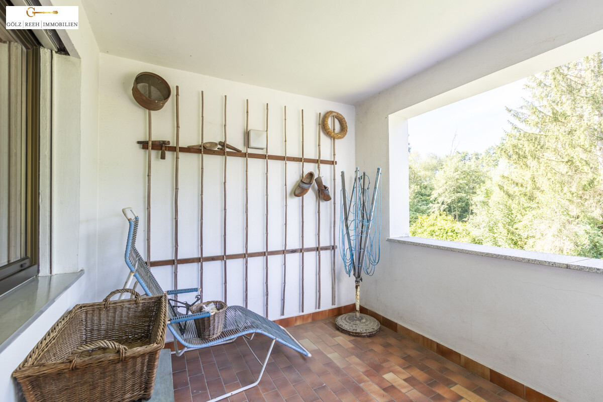 b73a90df 5a00 4099 93d0 b7485d404f65 Loggia