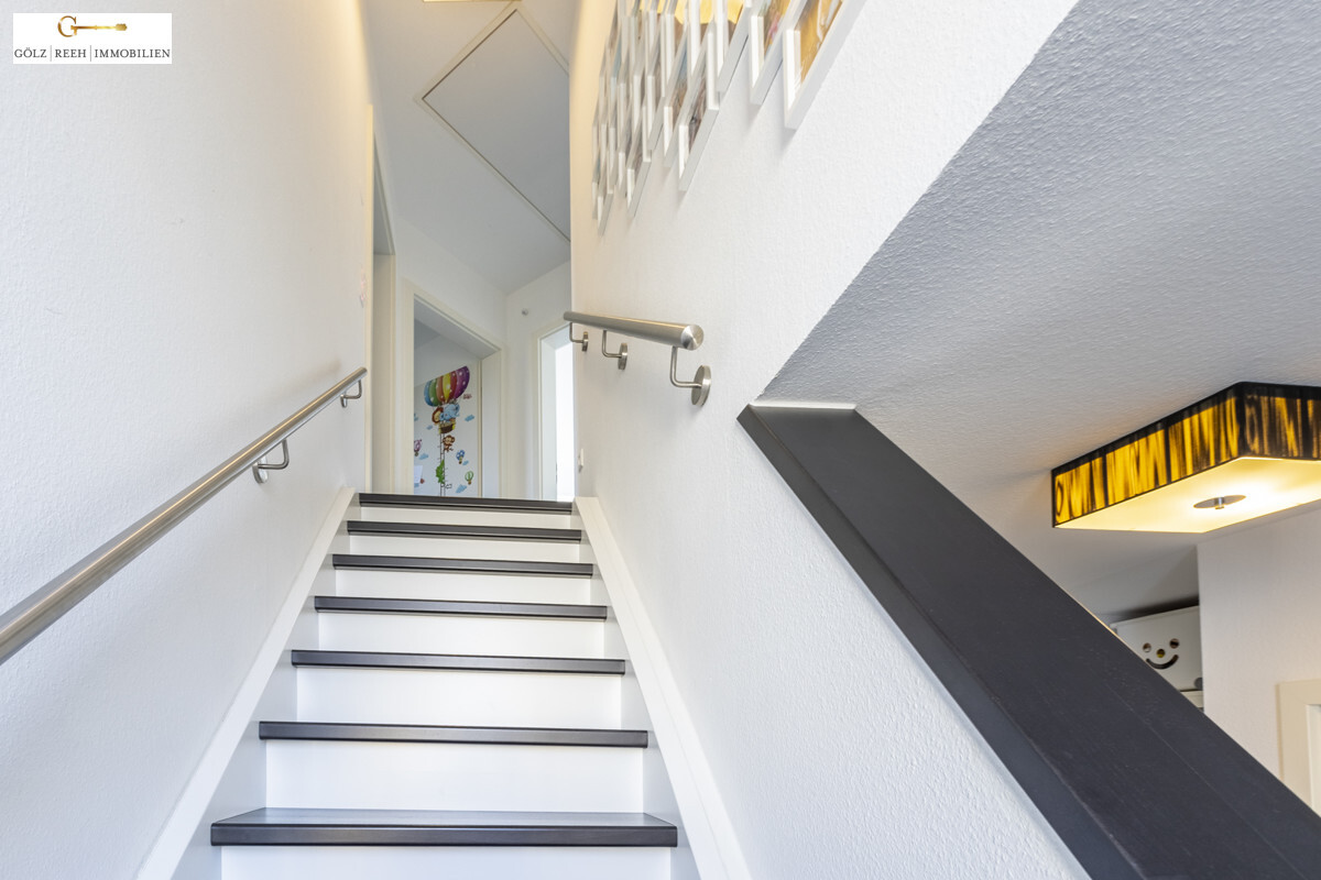 Treppe ins DG