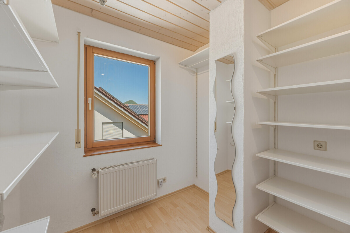 c46063d6 5076 4f94 a15b c47682fef1e7 kl. Zimmer DG