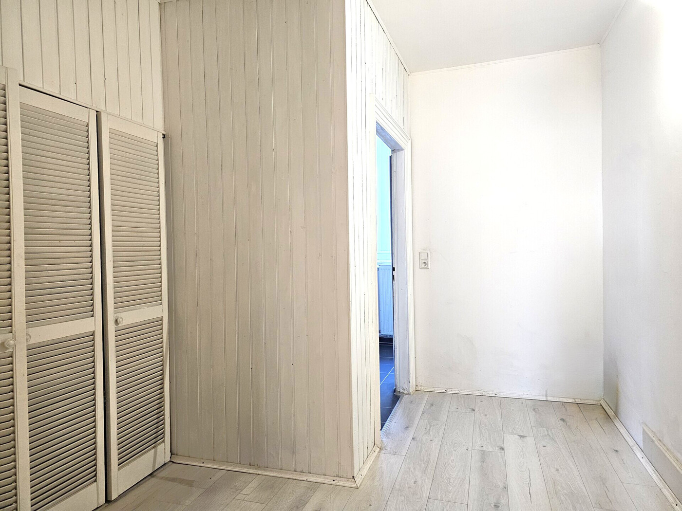 Flur mit Abstellkammer