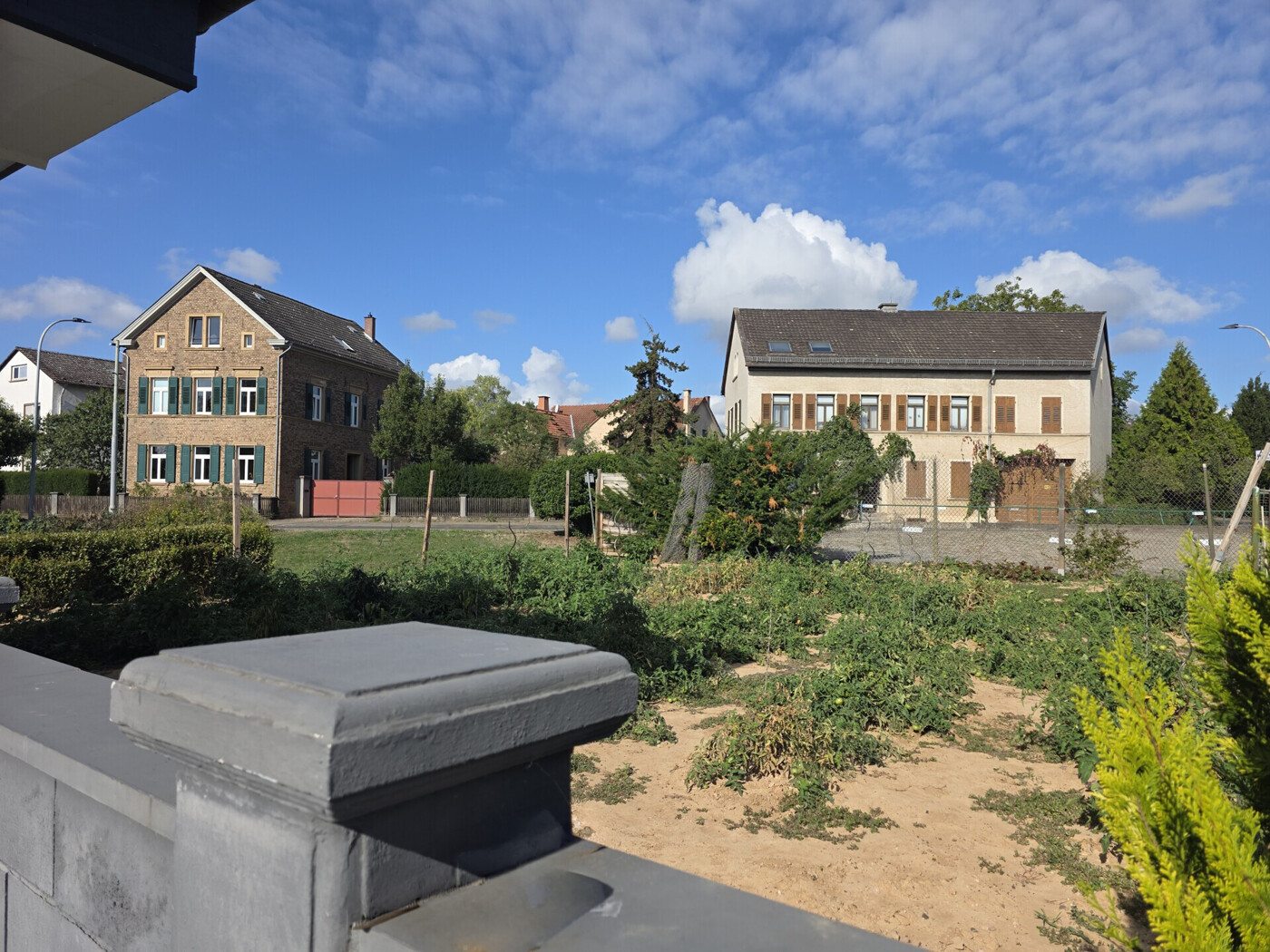 Garten der noch angelegt werden möchte