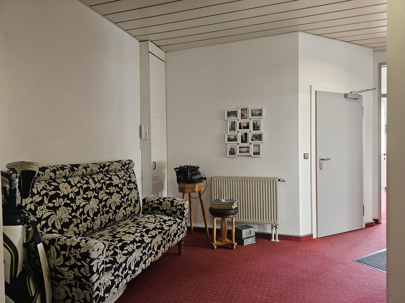 Warteecke Eingangsbereich