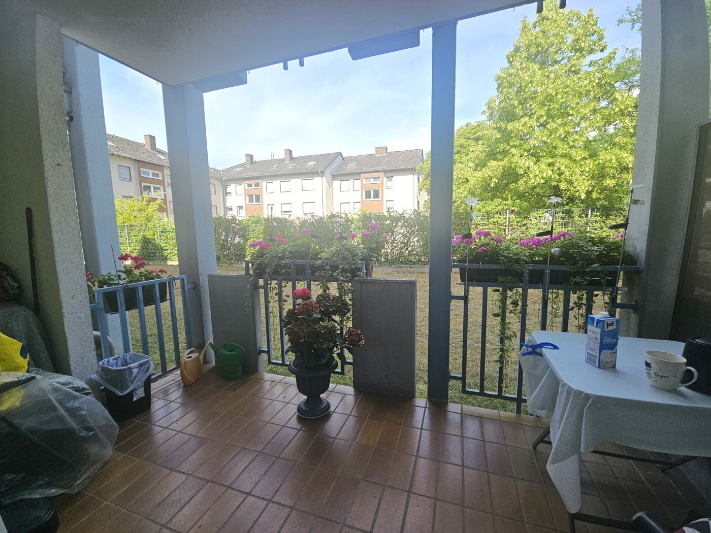 überdachter Balkon