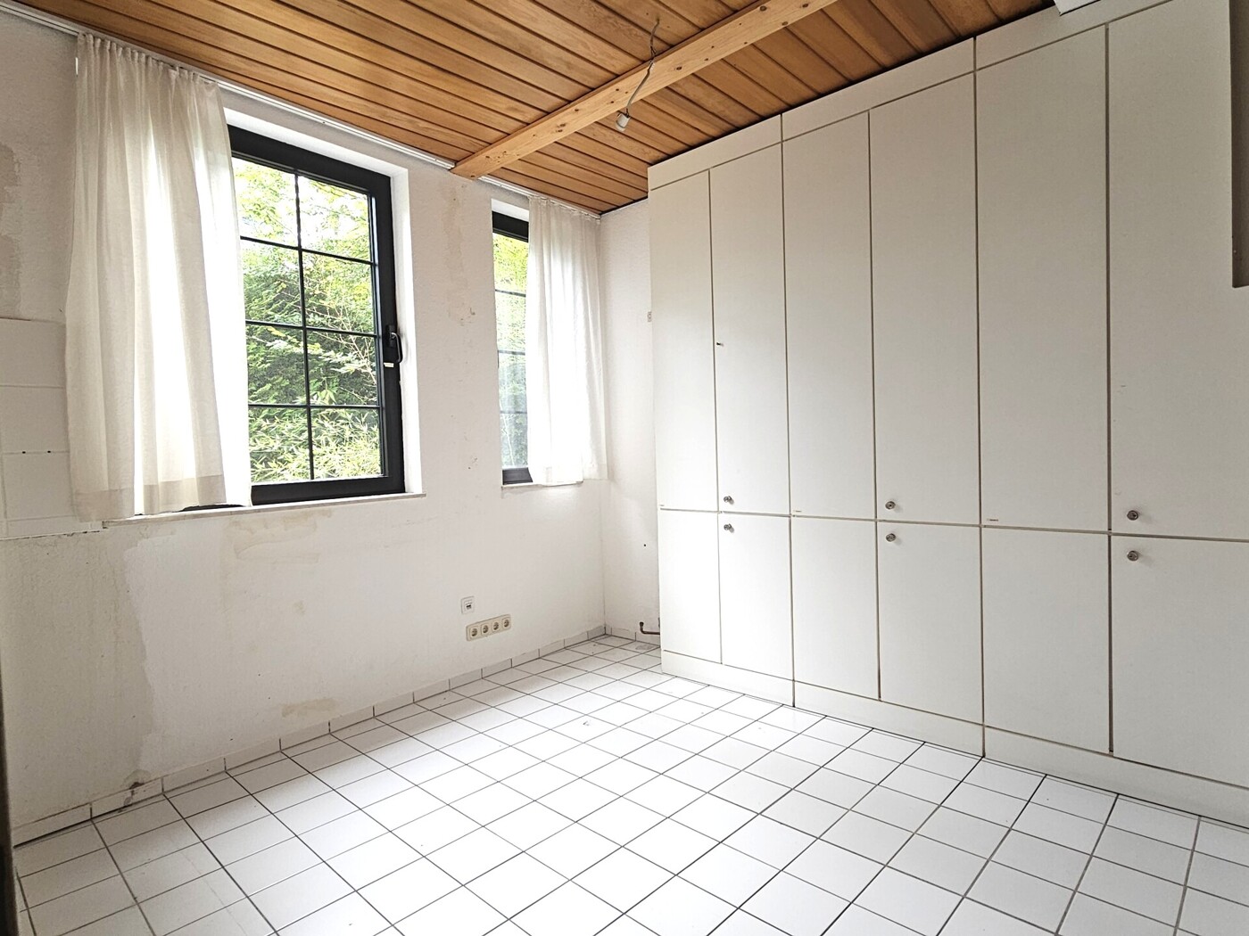 Mitarbeiterraum hinter der Eingangstheke