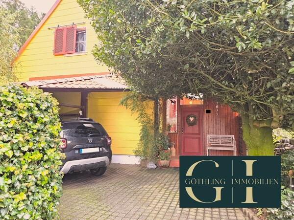 Einfahrt zum Carport