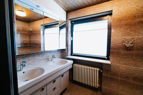 Badezimmer EG