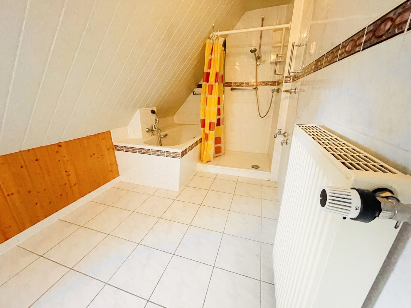 Immobilie - OG - Bad