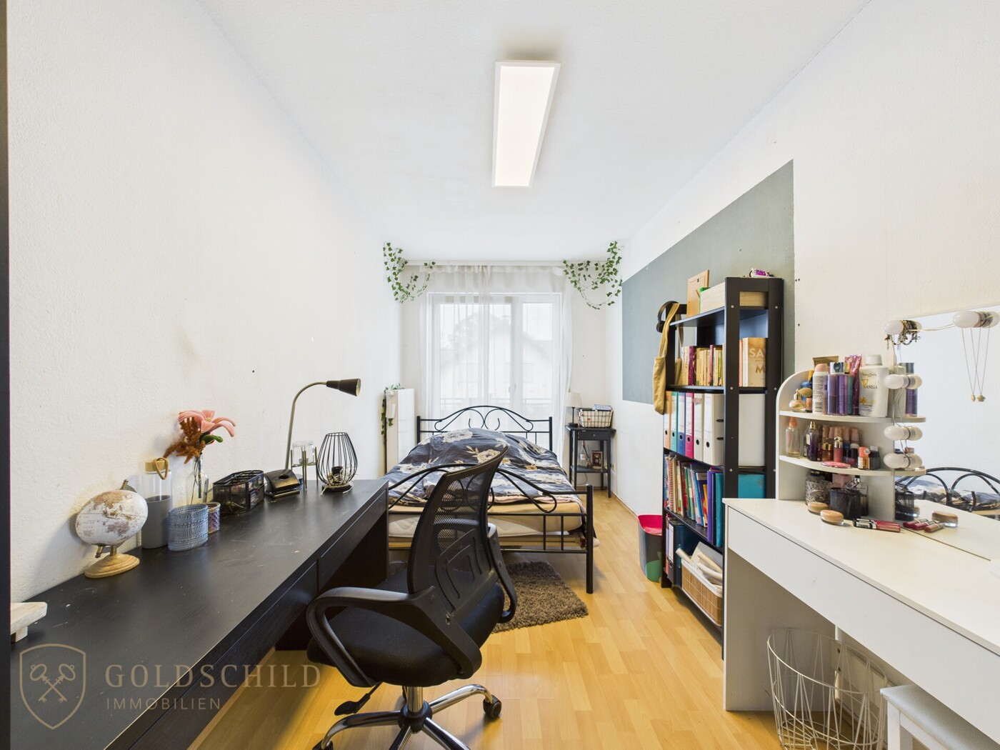 Schlaf-/Kinderzimmer 2 OG