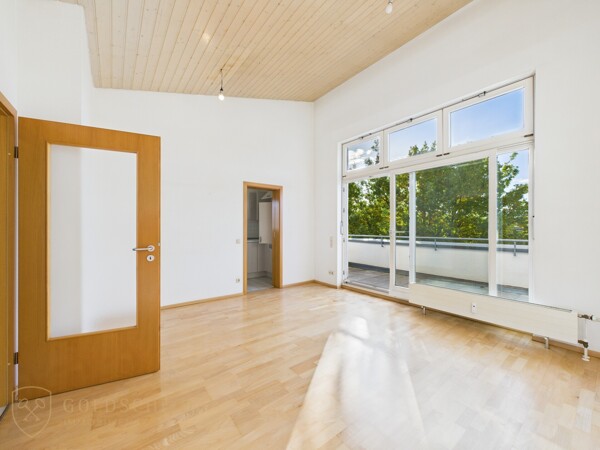 Wohnbereich mit Zugang zur Terrasse 