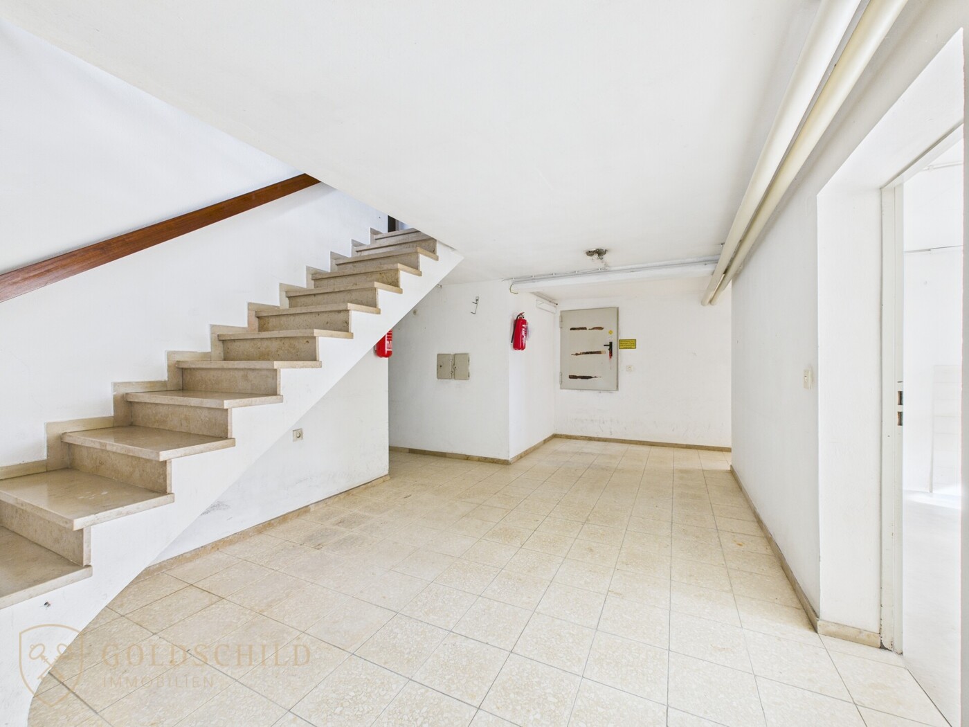 Treppe UG