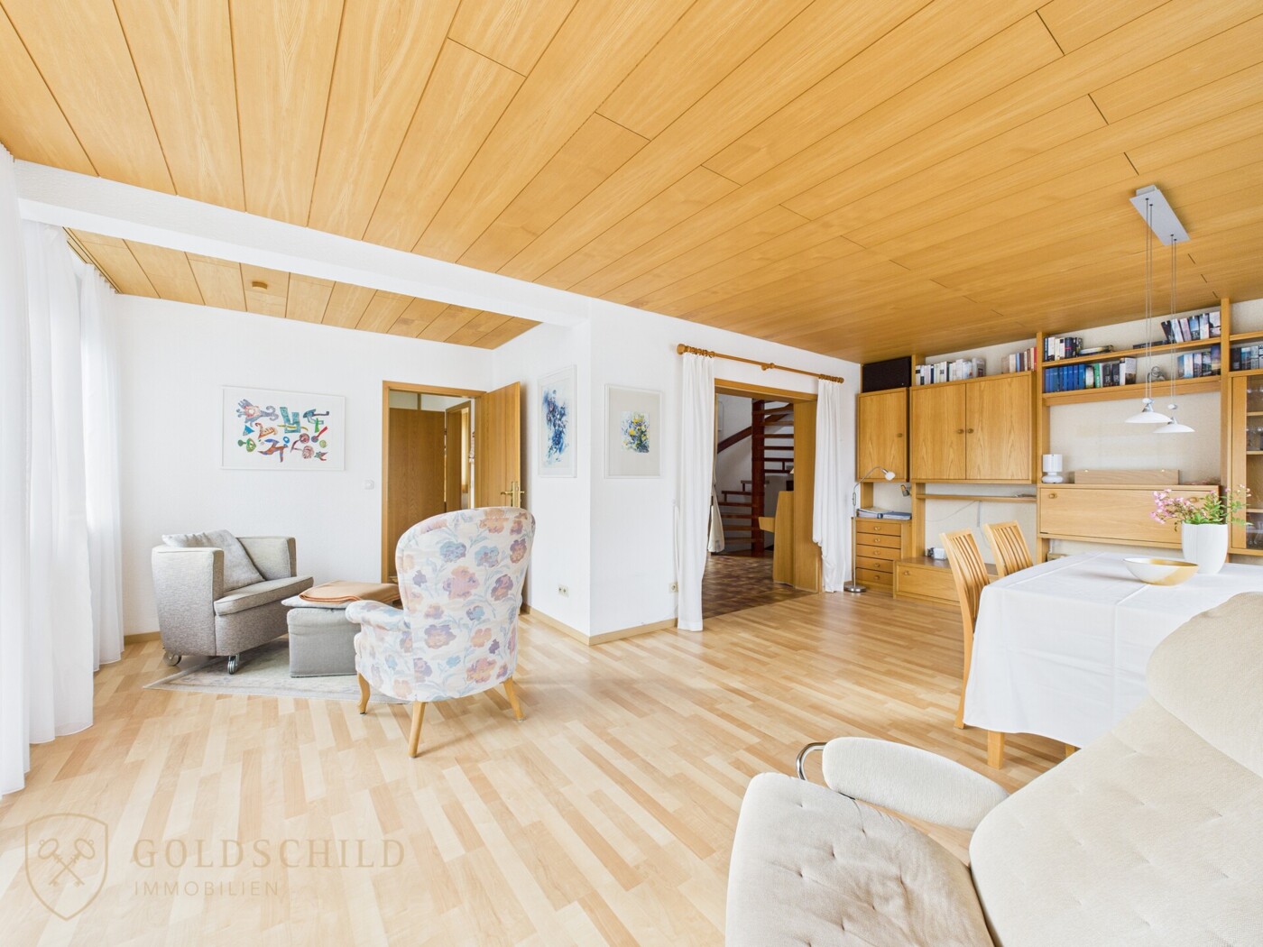 Blick ins Wohnzimmer