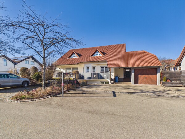 Ansicht Frontseite des Hauses 