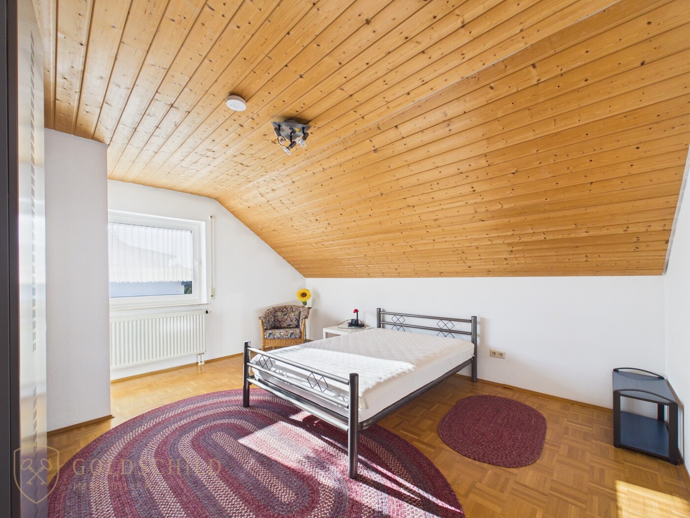 Schlafzimmer DG