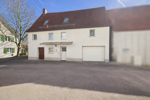 Außen mit KI "aufgeräumt"