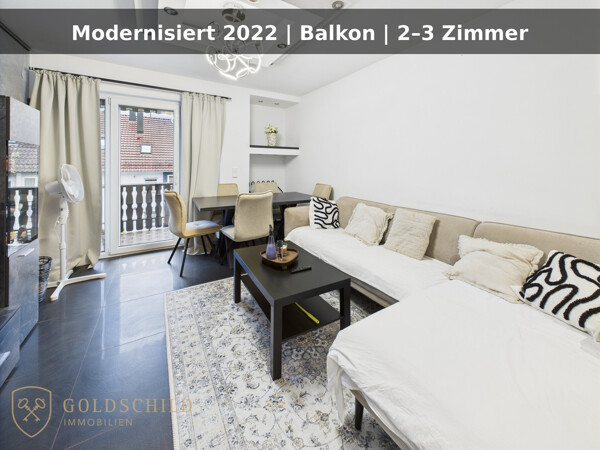 helles Wohnzimmer mit Balkonzugang - modernisiert 2022