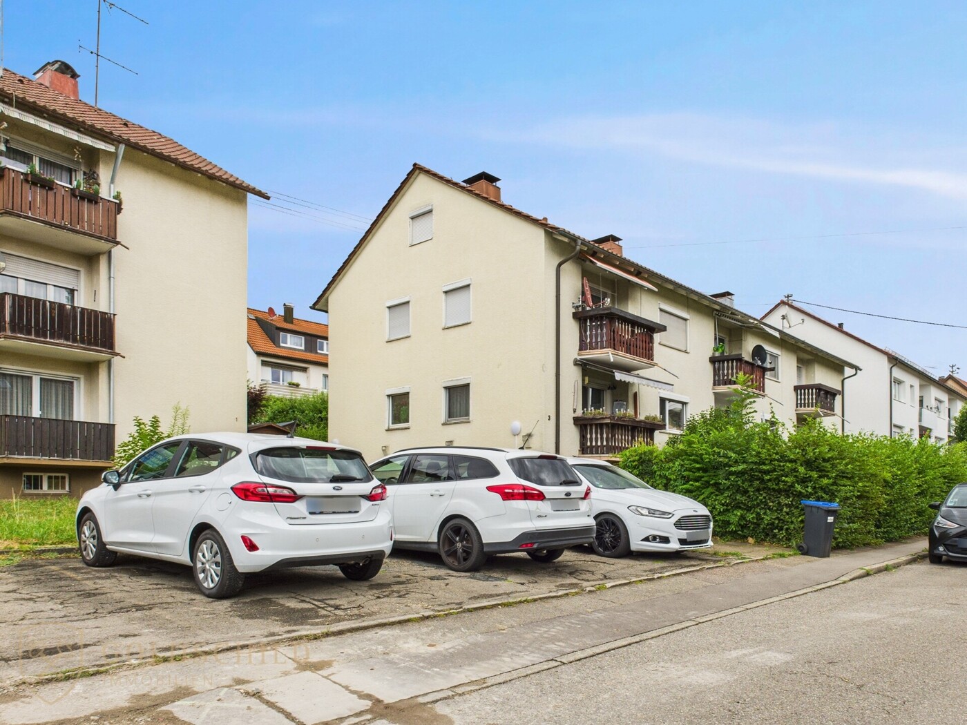 gepflegtes Mehrfamilienhaus in zentraler Lage