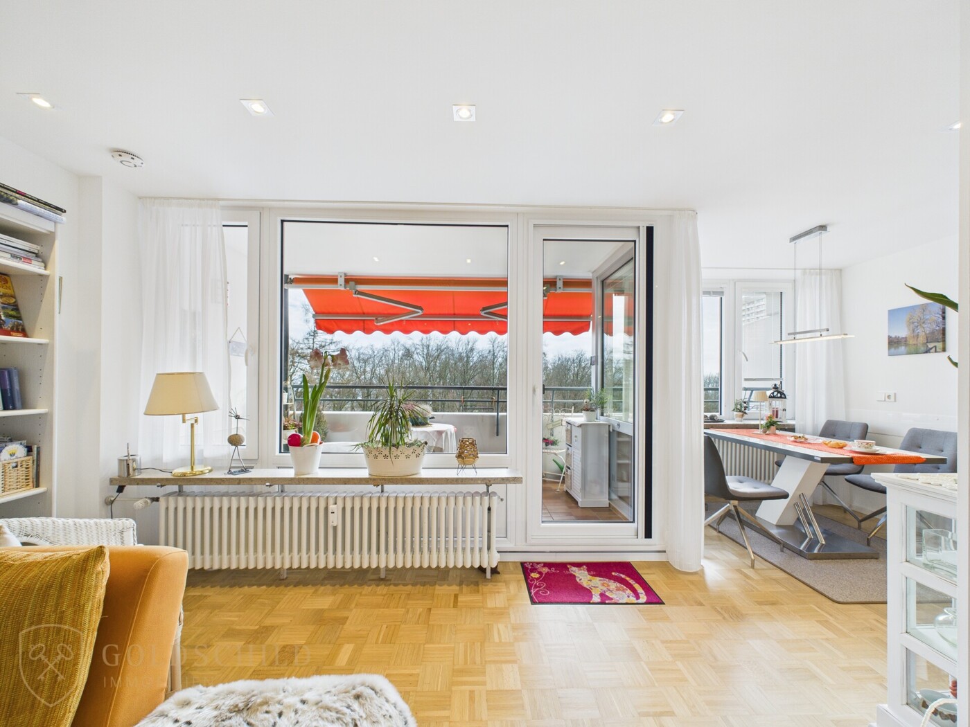 Zugang Balkon
