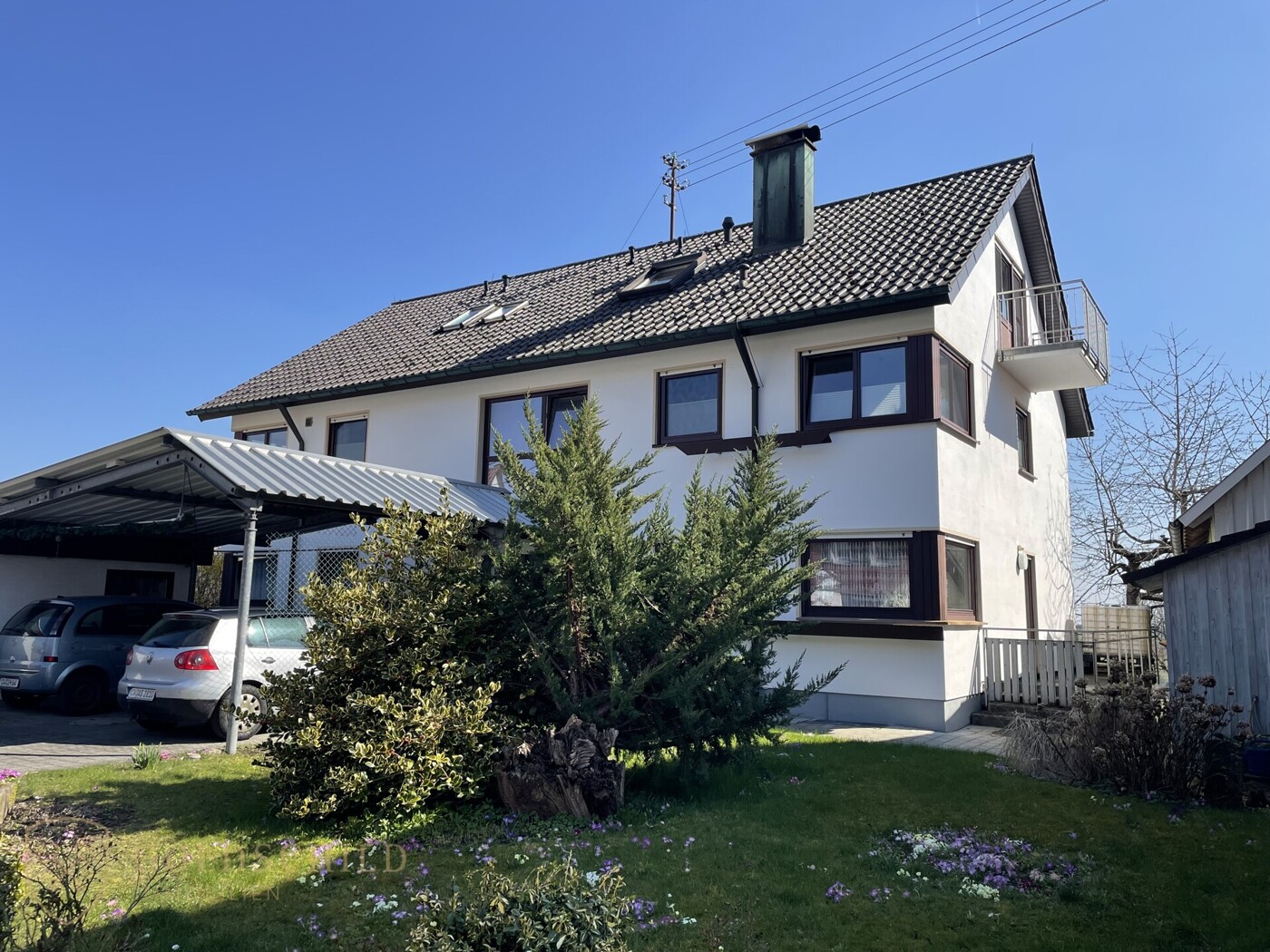 Pogled na višestambenu zgradu