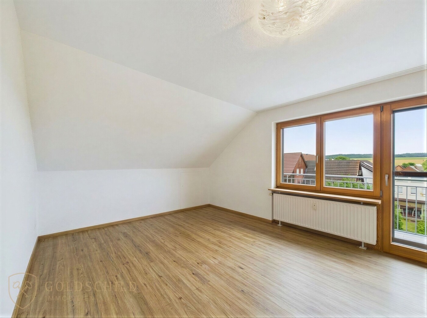 Zimmer DG leer (KI-modifiziert)