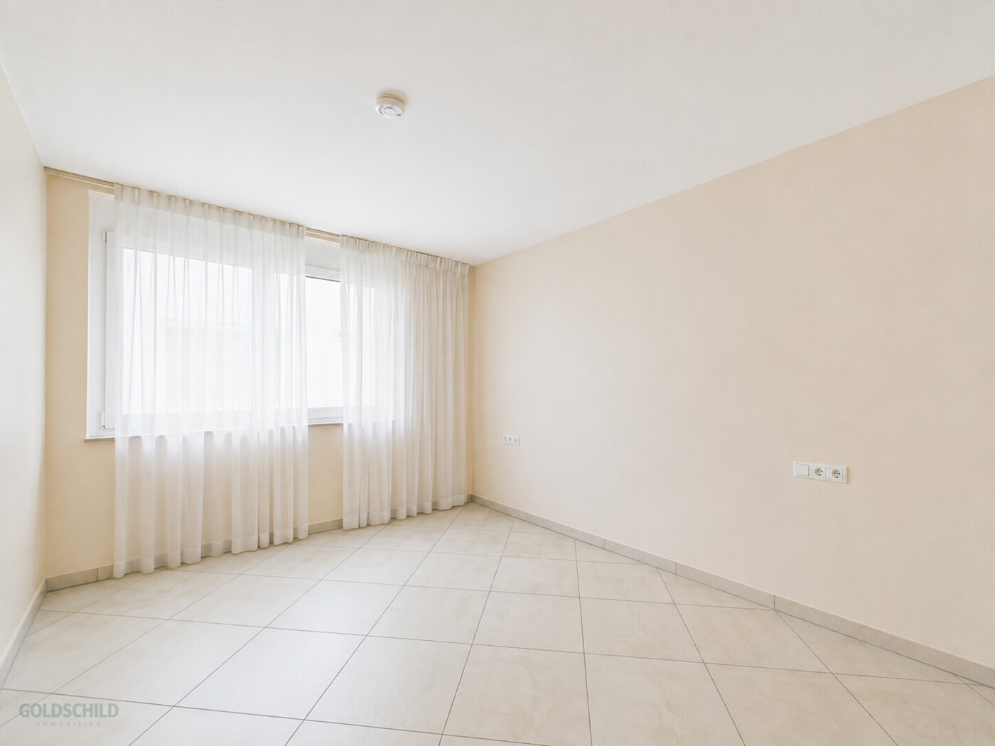 Eigentumswohnung_Kirchheim_Schlafzimmer (KI-modifiziert)