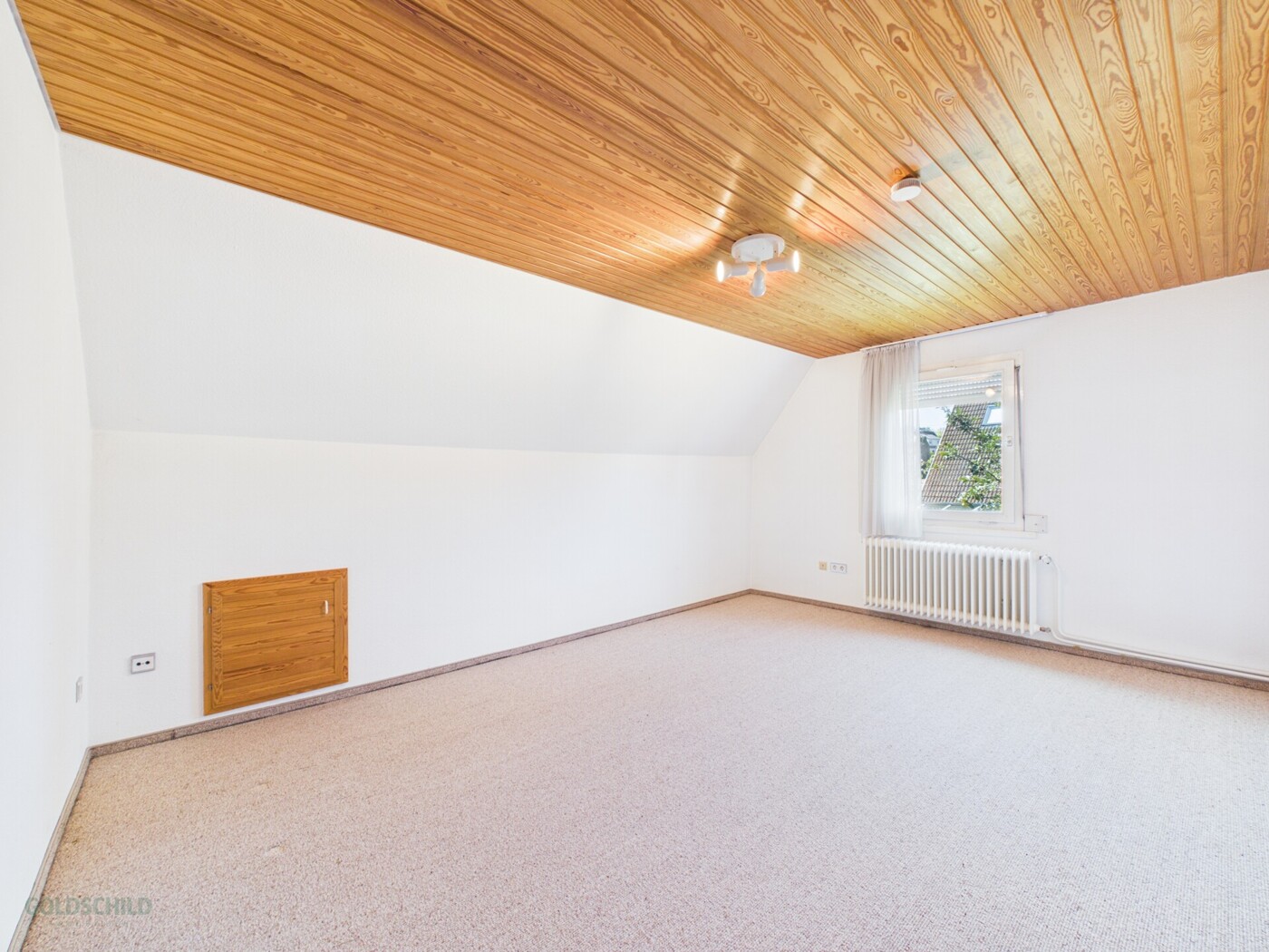 Einfamilienhaus_Metzingen_DG_Zimmer5