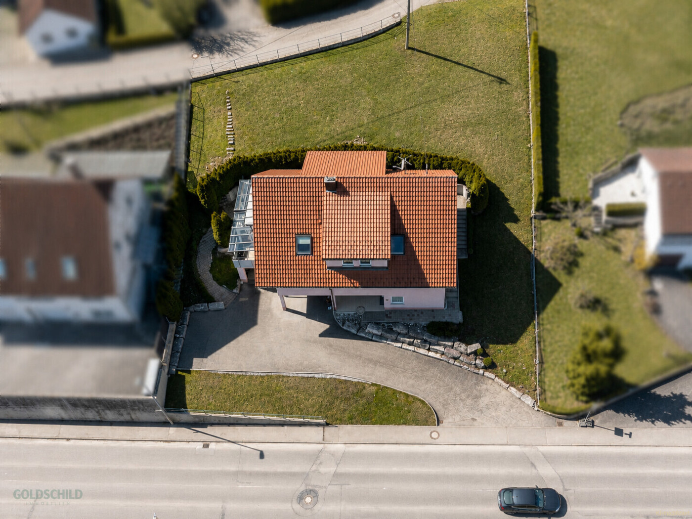 2-Familienhaus_Sonnebühl-Erpfingen_Grundstück (KI-modifiziert)