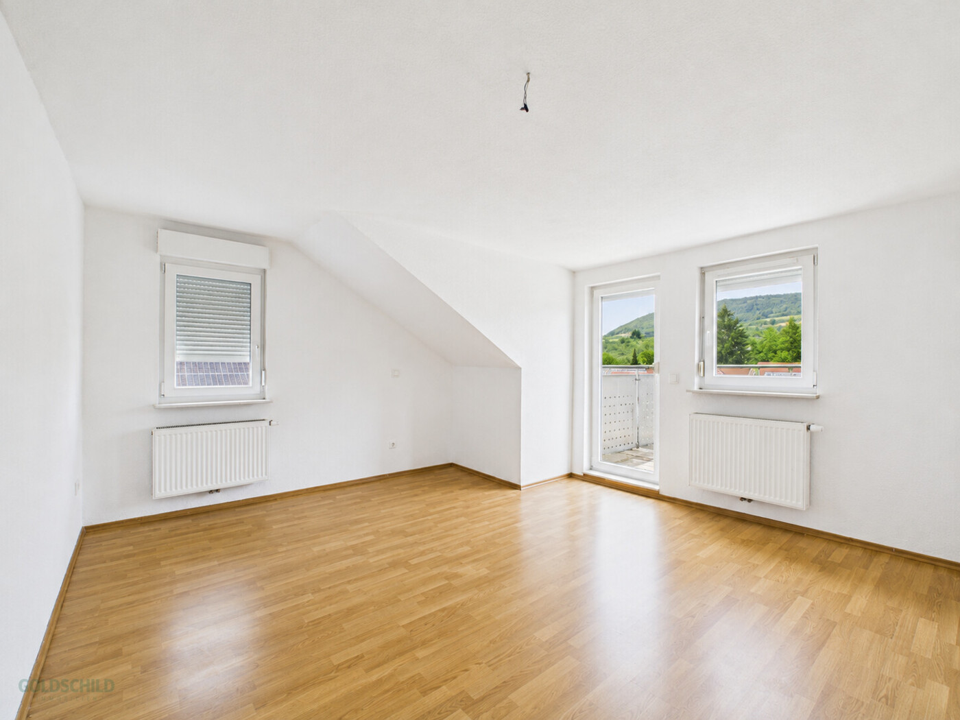 Eigentumswohnung_Dettingen_Erms_Schlafzimmer1