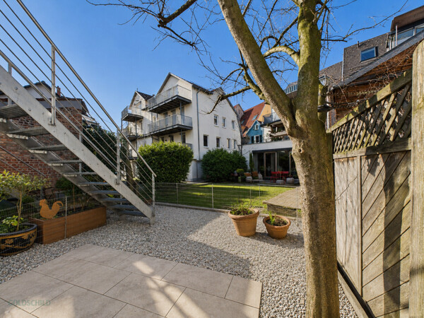 Einfamilienhaus_Reutlingen_EG_Terrasse (KI-modifizert)