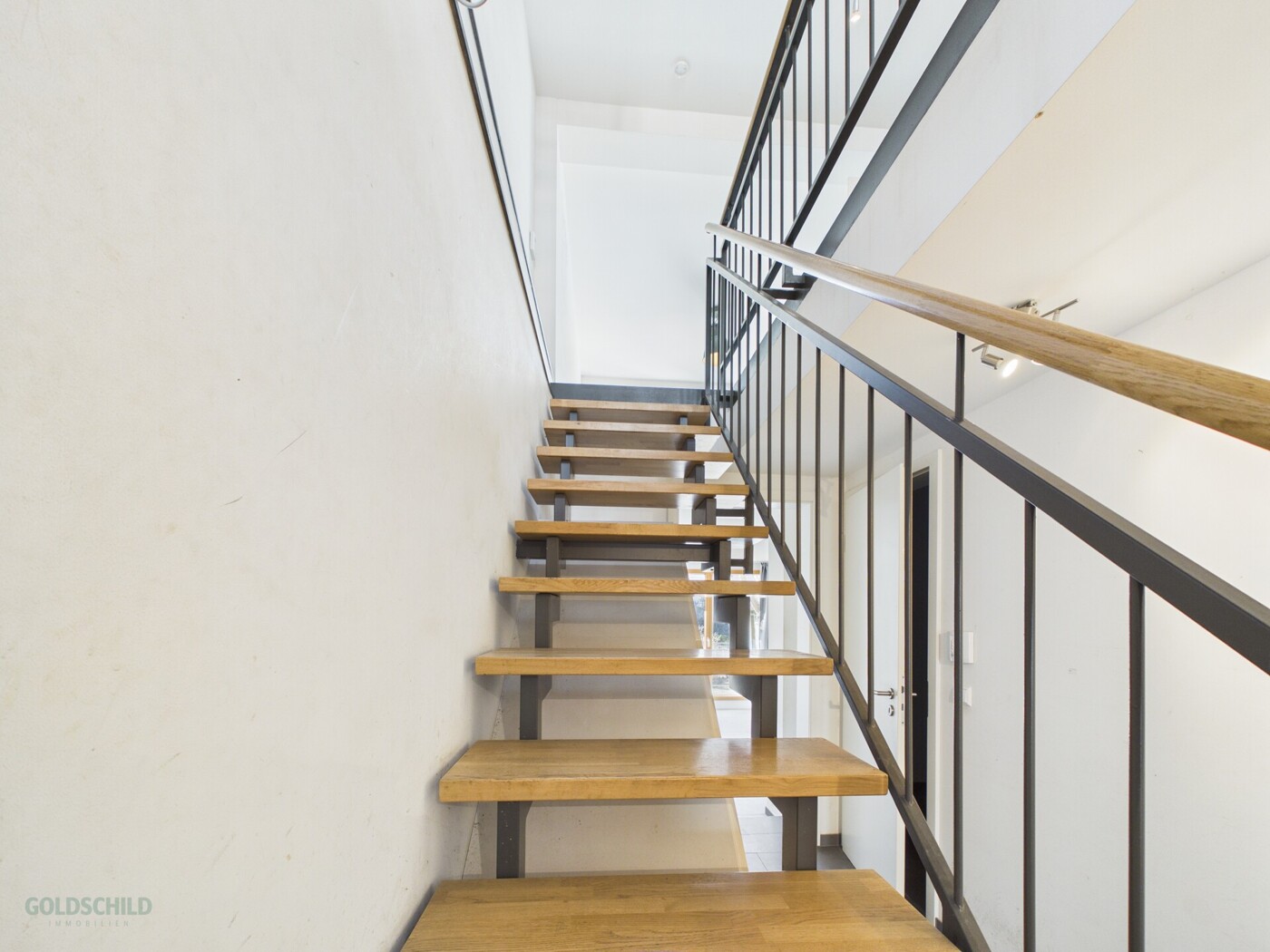 Einfamilienhaus_Reutlingen_Aufgang 1. OG
