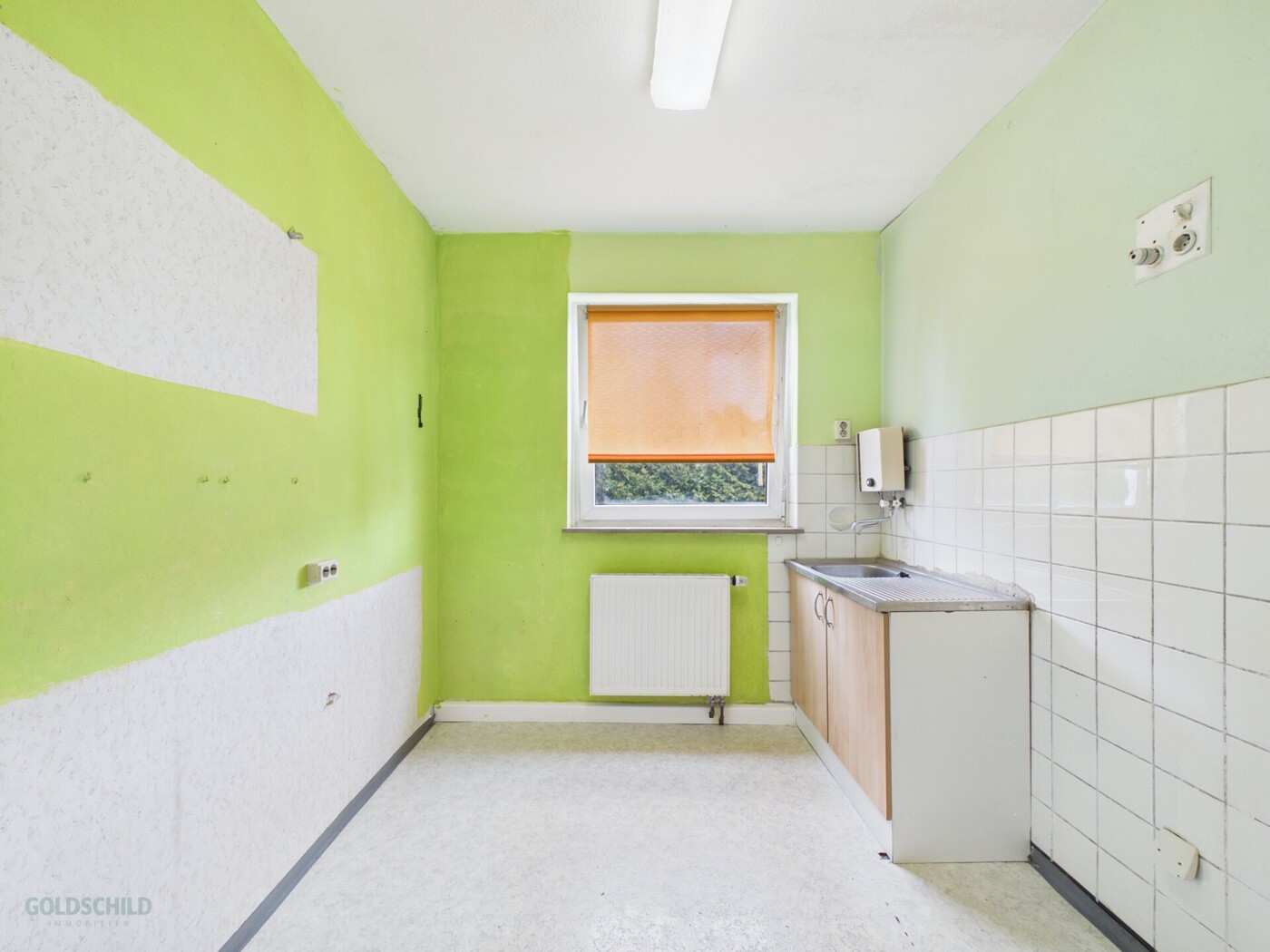 Mehrfamilenhaus_Aalen_EG_Wohnung_links_Küche