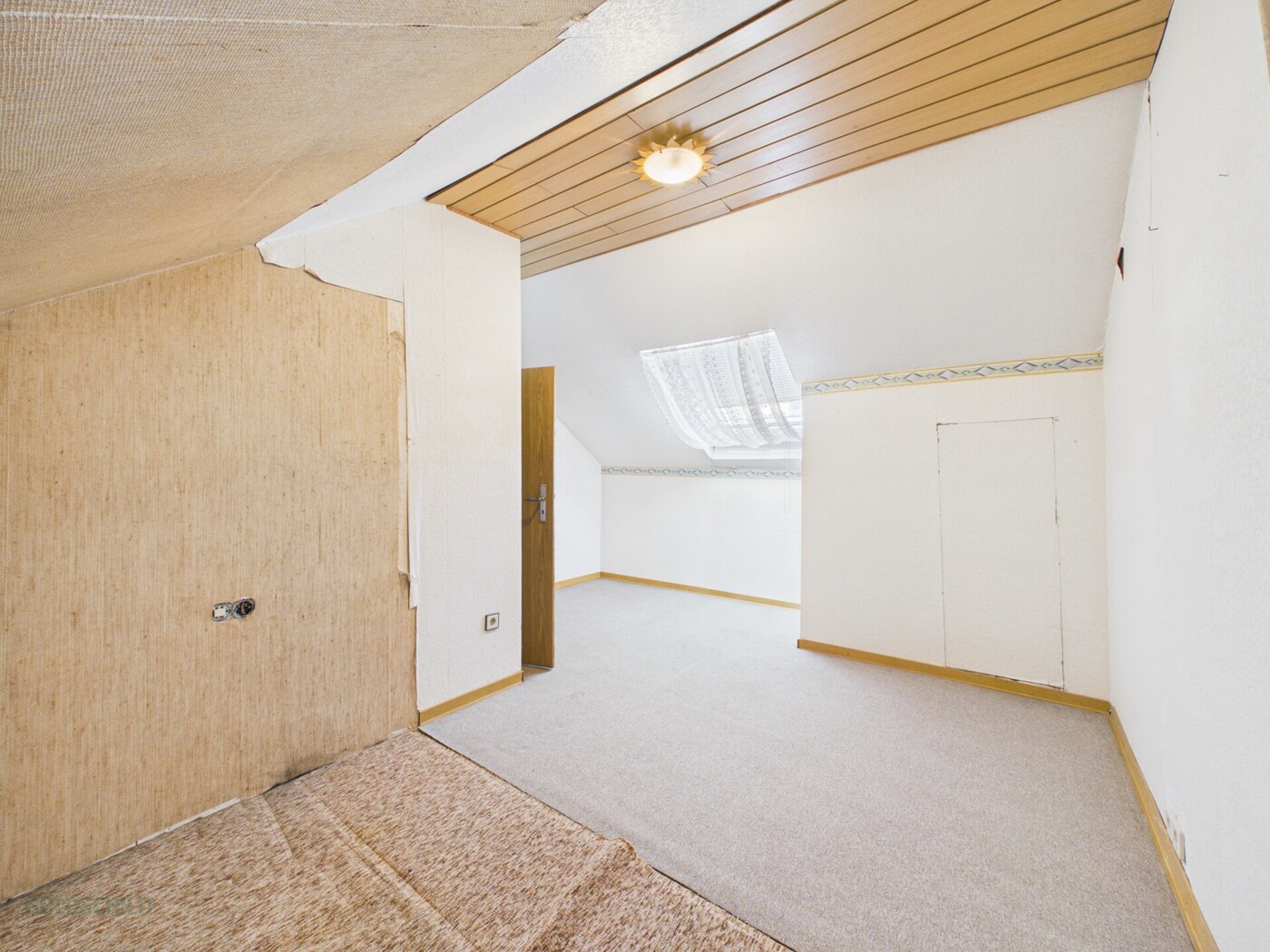Zweifamilienhaus Großbettlingen DG Bereich