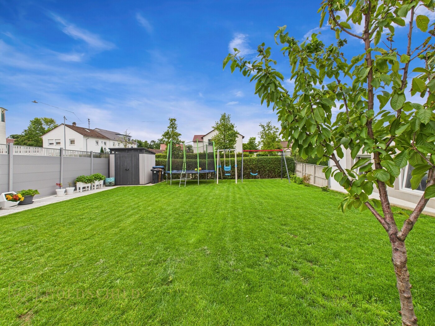 Familienhaus Metzingen Gepflegter Garten