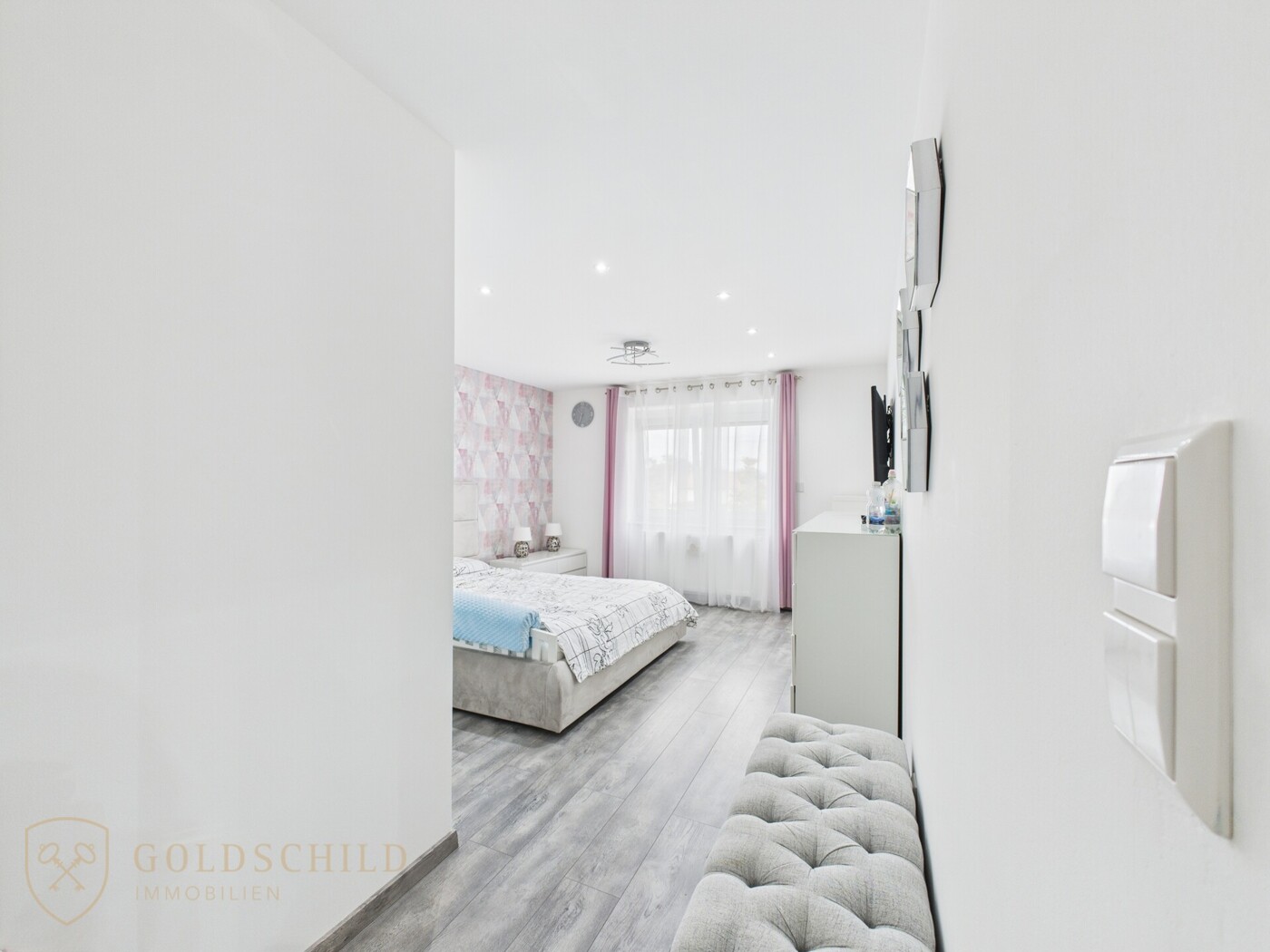 elternschlafzimmer OG