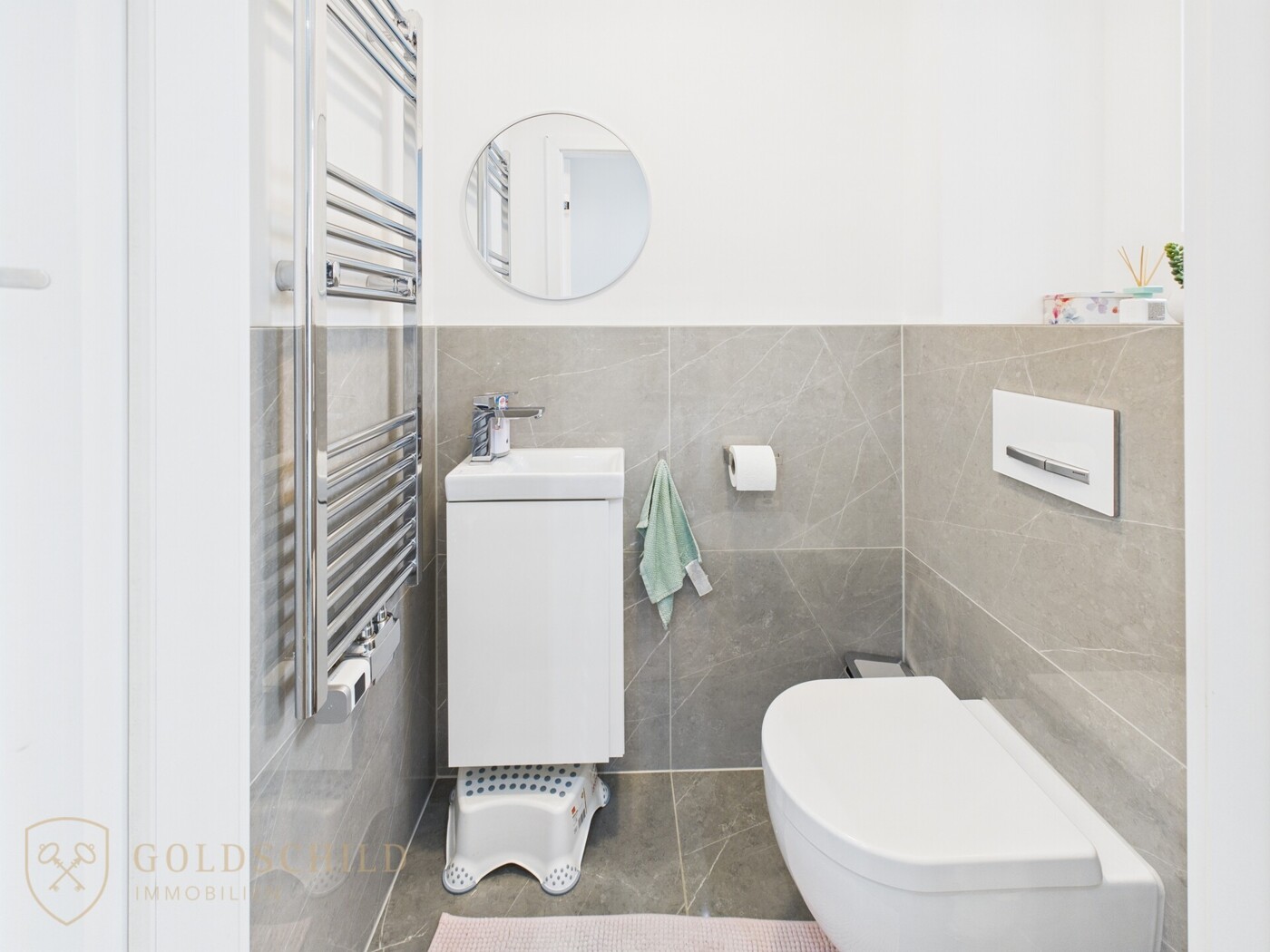 Familienhaus Metzingen Gäste WC Eingangsbereich