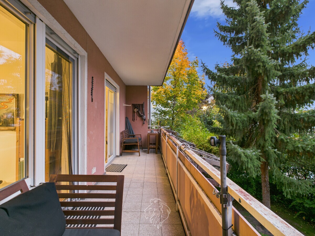 Wohnung EG links / Balkon