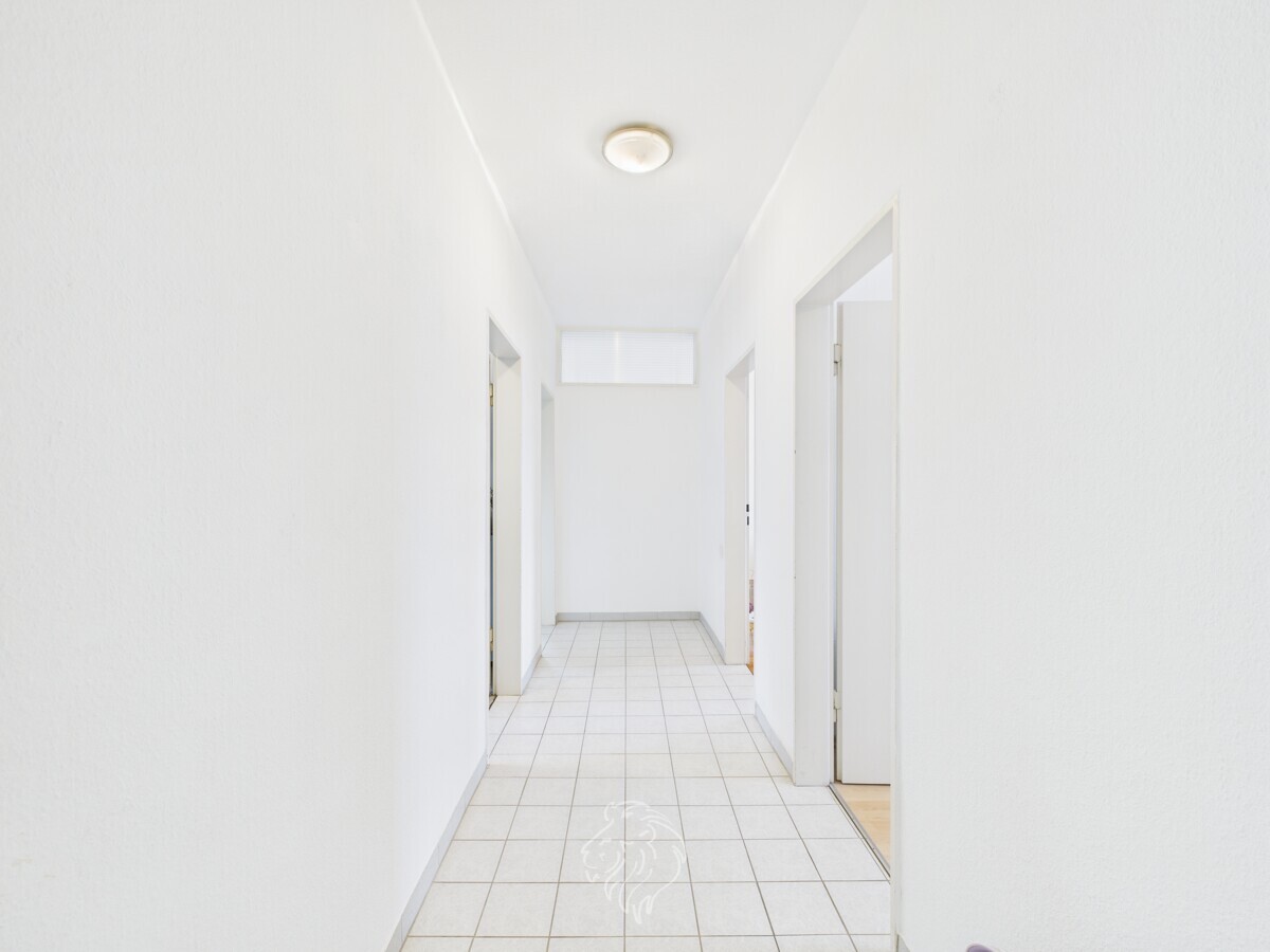 Wohnung DG links : flur