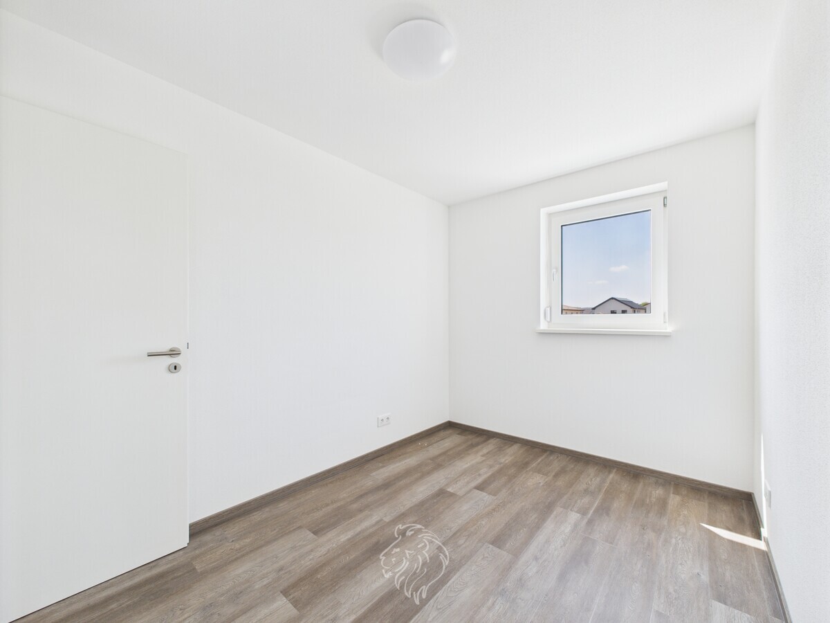 Büro-/Kinderzimmer OG