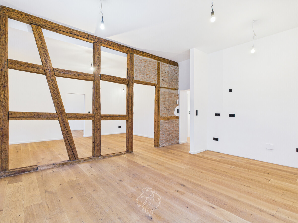 Küche: offener Wohn-,Ess-, Küchenbereich