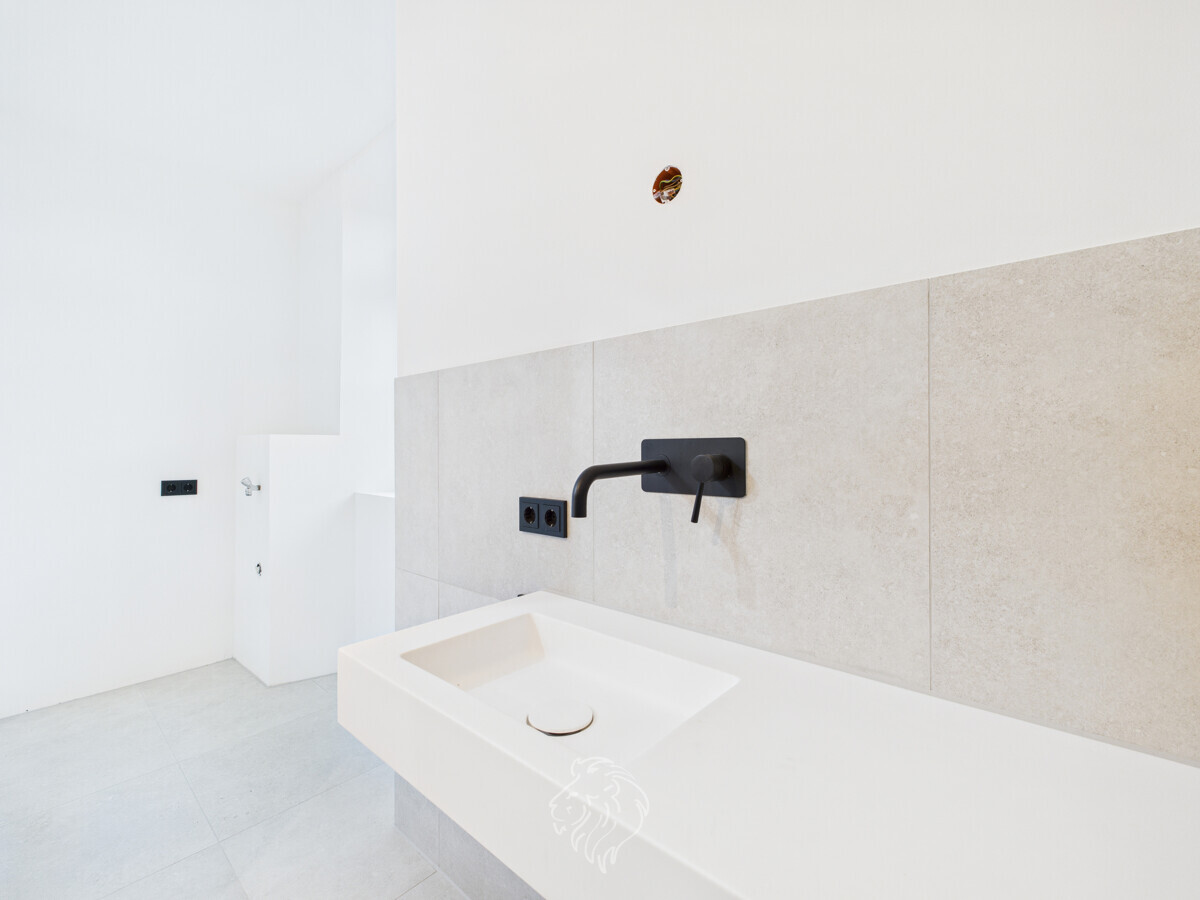 Badezimmer 1.OG Perspektivenwechsel