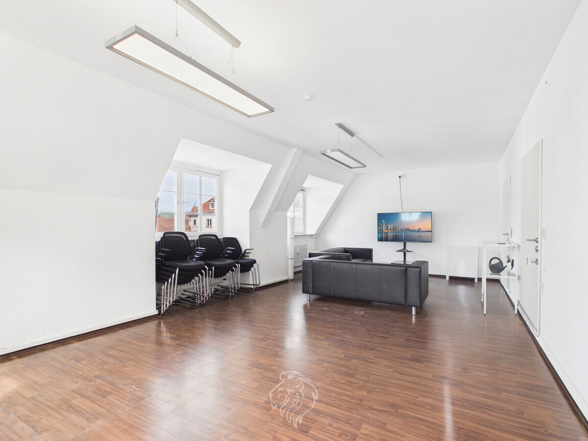 Büro 1